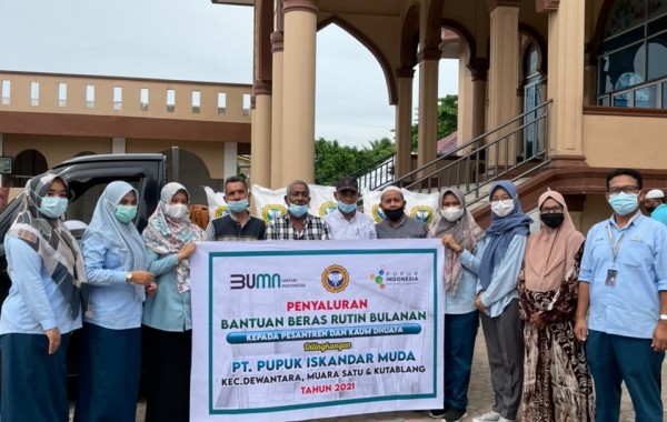 PT PIM Salurkan 6.7 Ton Beras untuk Kaum Dhuafa dan Bantuan Renovasi Fasilitas Dayah Darul Huda